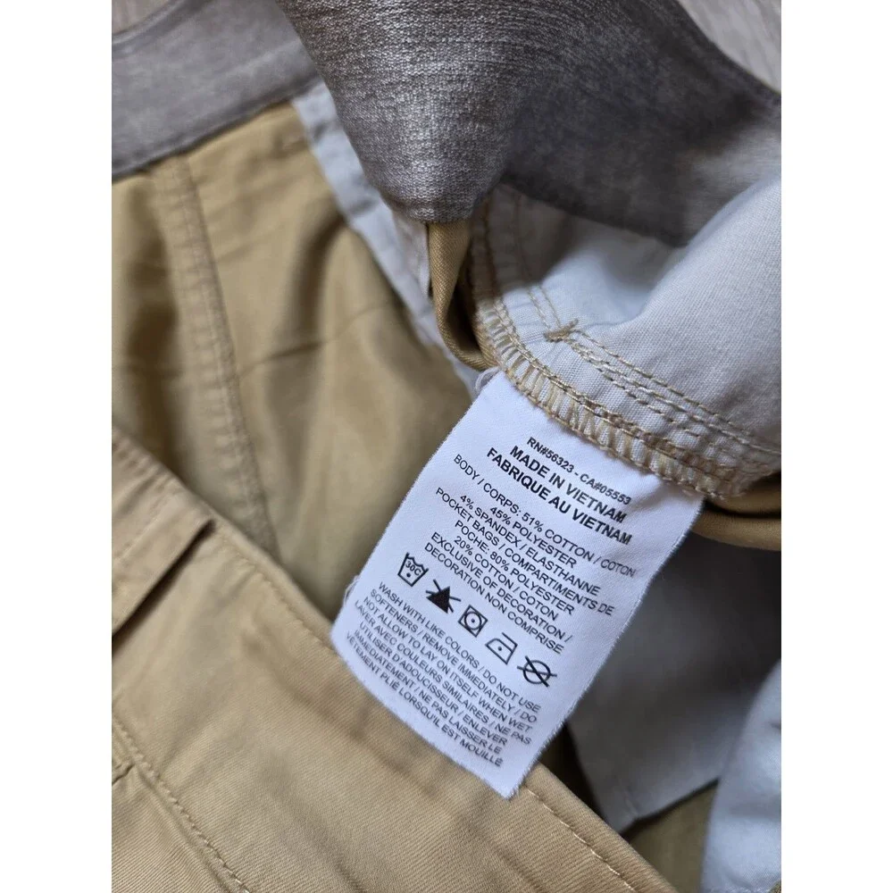 Nike Dri-FIT Men’s Khaki Chino Golf Shorts Tan Flat Front Size 40x7 GUC